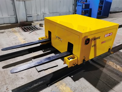 Forklift Arm-Type Automated Rail Transfer Cart RGV(自動鉄道転送カート)